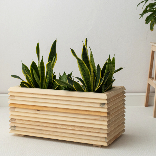 Long Wooden Planter - Natural Diamond