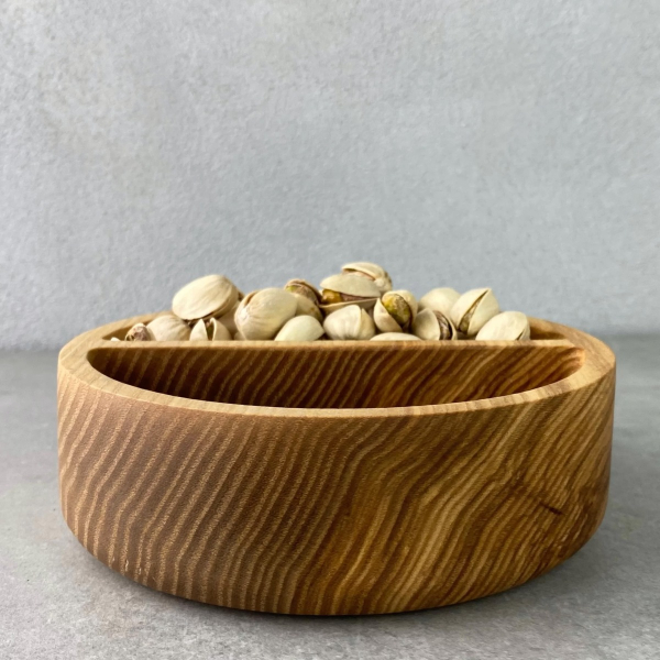 Ash bowl with compartment