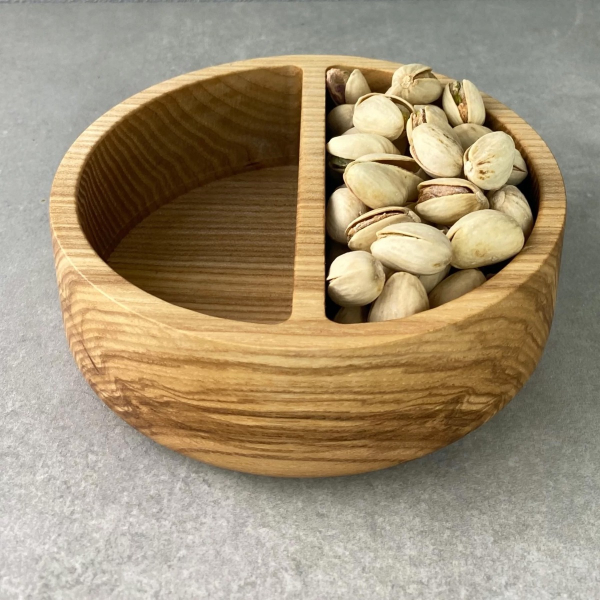 Ash bowl with compartment