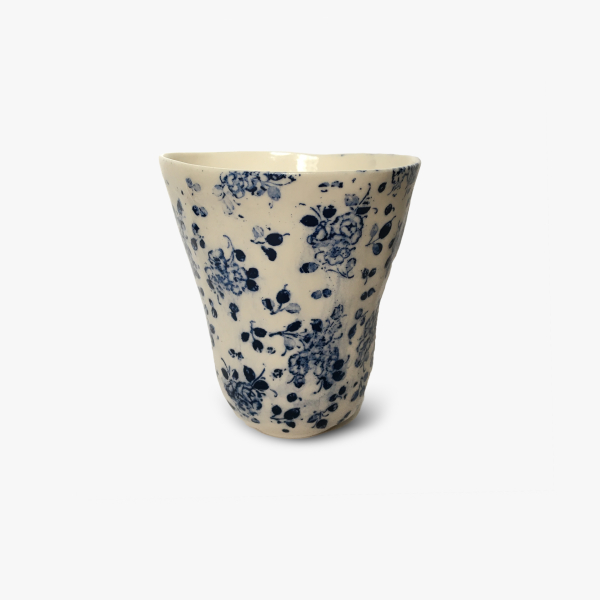 Porcelain cream blue berries cup