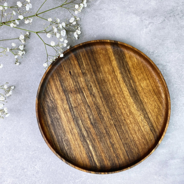 Round tray made of egotistical wood