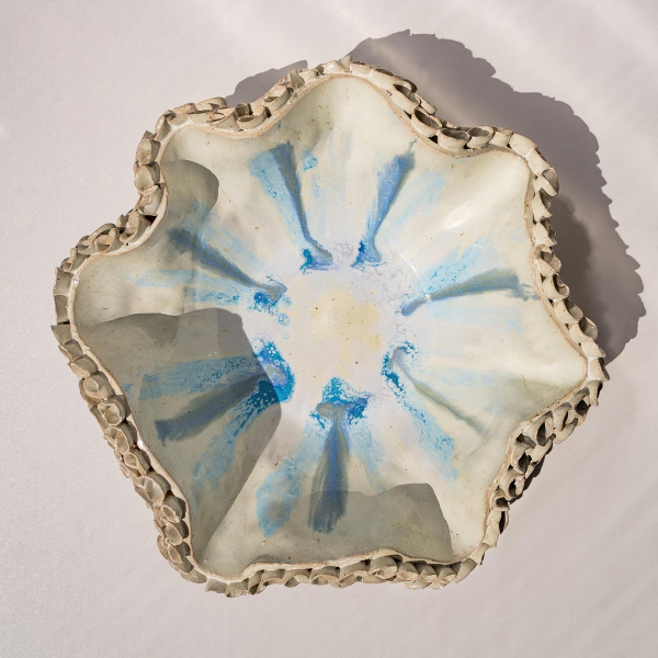 Satin "shell" platter