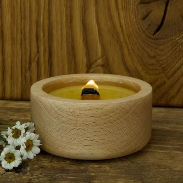 Soy scented candle in beech wood