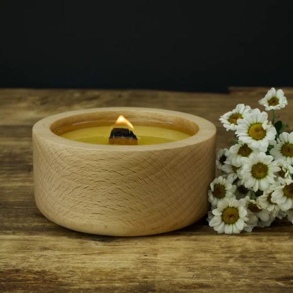 Soy scented candle in beech wood